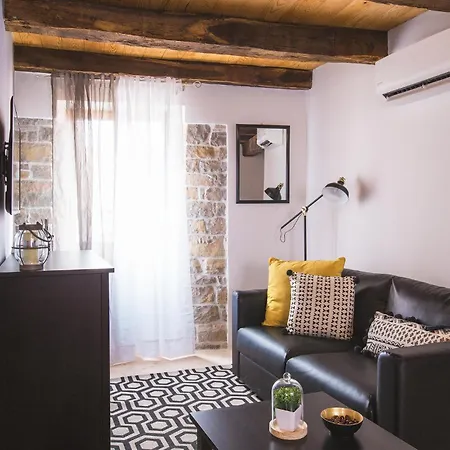 Gorgeous In With Wifi Apartment